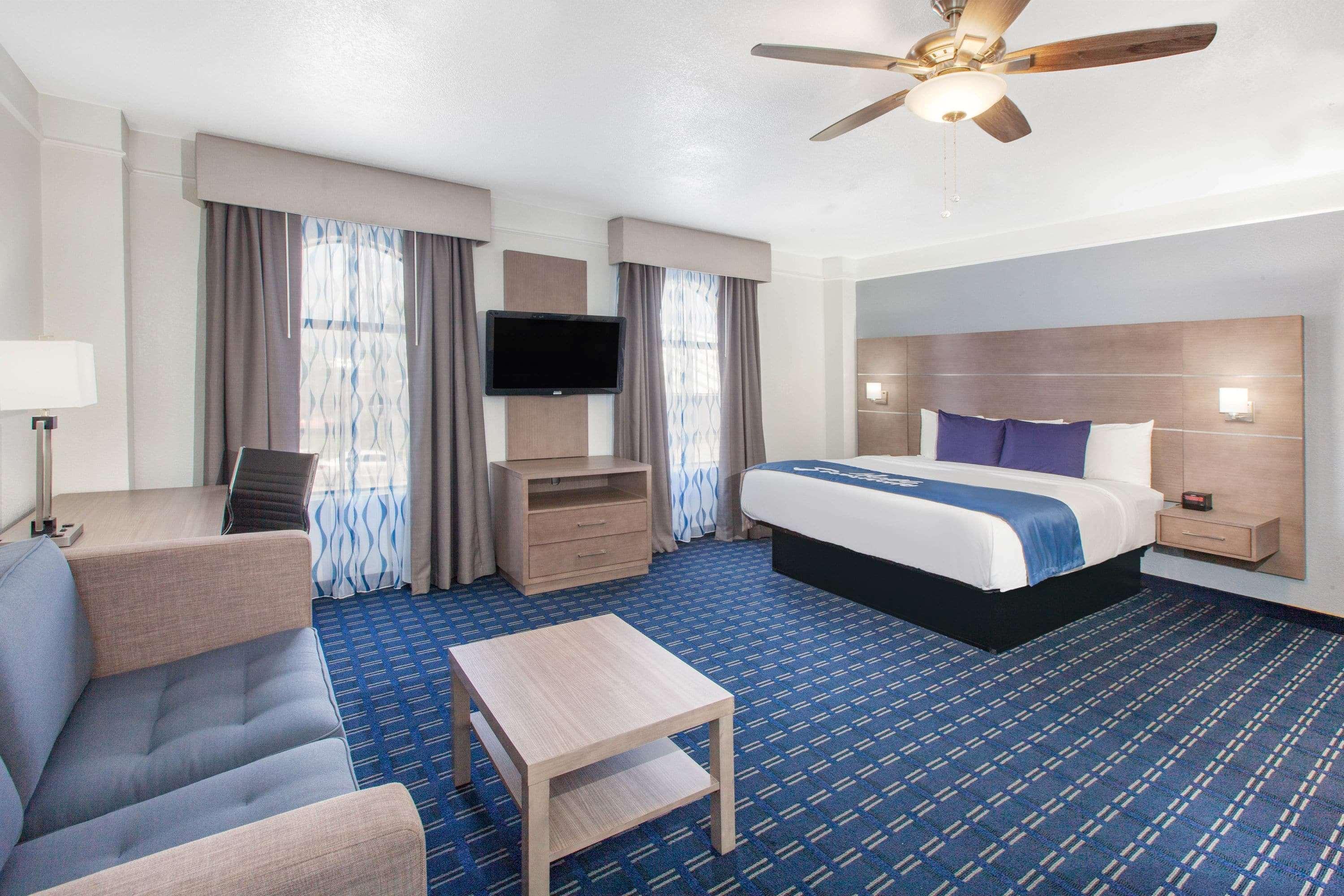 Days Inn & Suites By Wyndham Webster Nasa-Clearlake-Houston Zewnętrze zdjęcie
